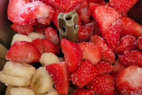 Cliquez pour zoomer ! Glace à la fraise Thermomix par cflo68🐞