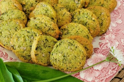 Cliquez pour zoomer ! Sablés apéritifs ail des ours et Beaufort Thermomix par cflo68🐞