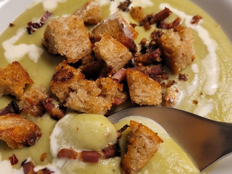 Cliquez pour zoomer ! Soupe de brocolis et pommes de terre Thermomix par cflo68🐞