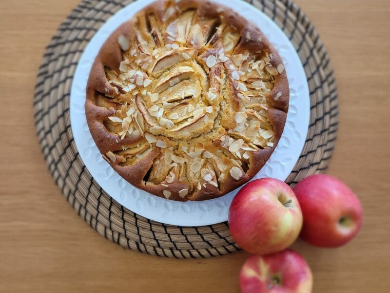 Cliquez pour zoomer ! Gâteau à la semoule et aux pommes Thermomix par cflo68🐞