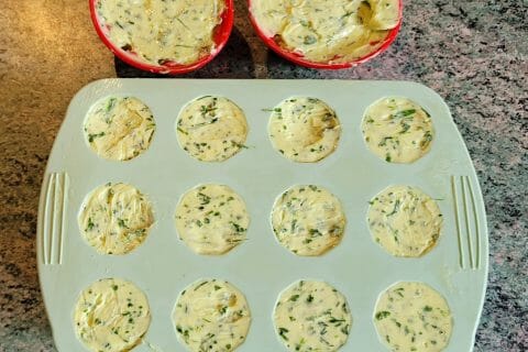 Cliquez pour zoomer ! Beurre aux herbes Thermomix par cflo68🐞