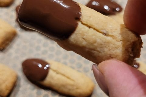 Cliquez pour zoomer ! Bâtonnets aux noix Thermomix par cflo68🐞