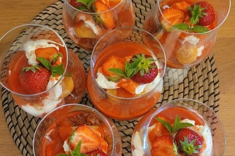Cliquez pour zoomer ! Tiramisu aux fraises en verrines Thermomix par cflo68🐞