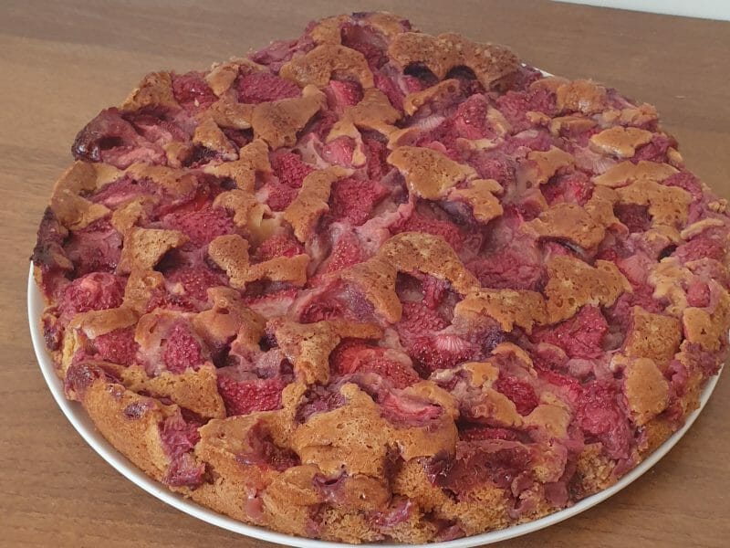 Cliquez pour zoomer ! Gâteau aux fraises Thermomix par Naths41