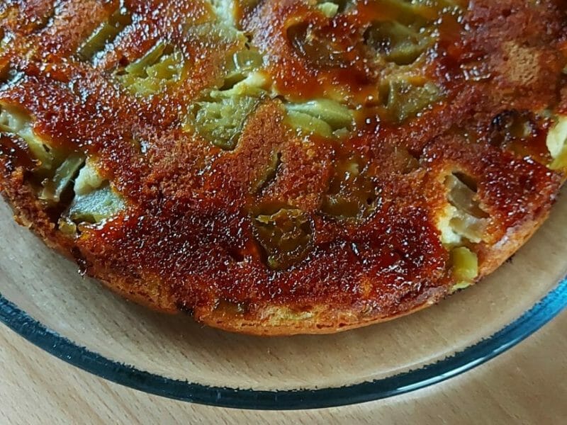 Cliquez pour zoomer ! Gâteau renversé à la rhubarbe et caramel au beurre salé Thermomix par justine_174