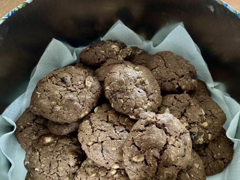 Cliquez pour zoomer ! Biscuits chocolat, raisins et noisettes Thermomix par soniamanga