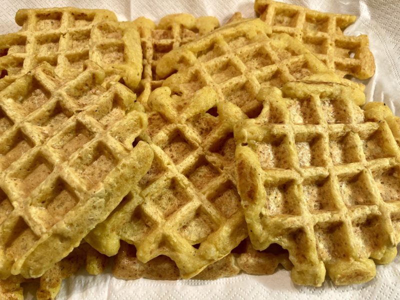 Cliquez pour zoomer ! Galettes de chou-fleur et sauce yaourt Thermomix par soniamanga