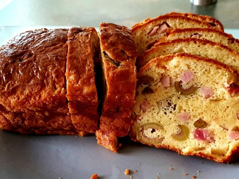 Cliquez pour zoomer ! Cake salé jambon fromage et olives Thermomix par charlenebt