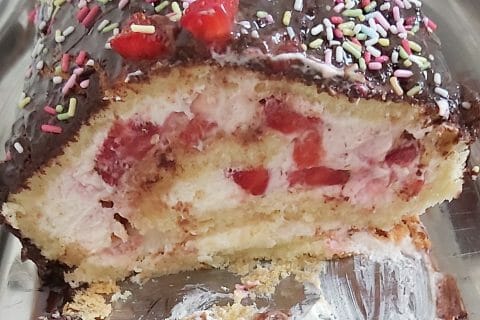 Cliquez pour zoomer ! Fraisier roulé Thermomix par Nath