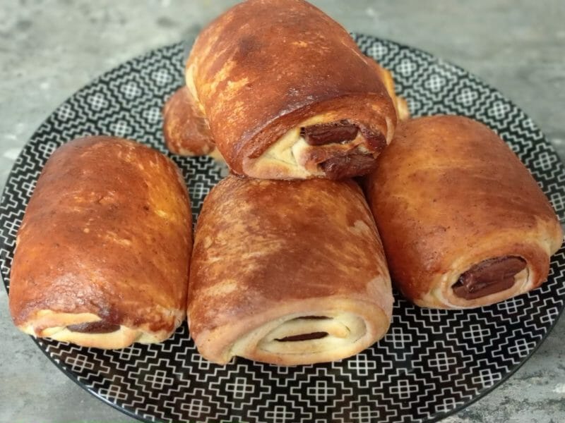 Cliquez pour zoomer ! Pains au chocolat briochés Thermomix par sandra_210