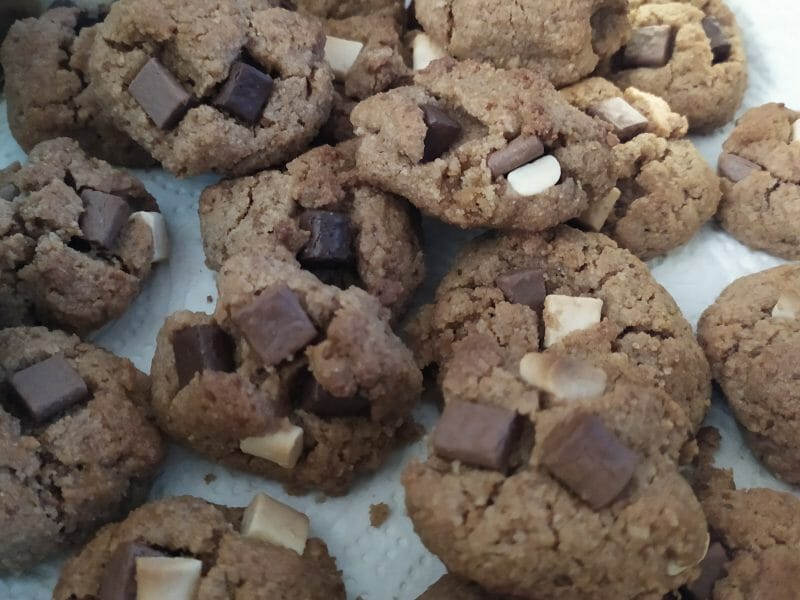Cliquez pour zoomer ! Cookies au pain rassis et pépites de chocolat Thermomix par est-elle_68
