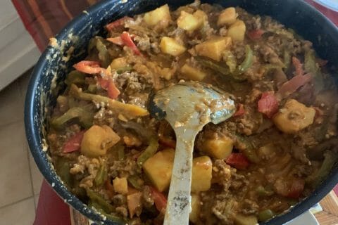 Cliquez pour zoomer ! Boeuf aux poivrons et pommes de terre Thermomix par Nikoleta