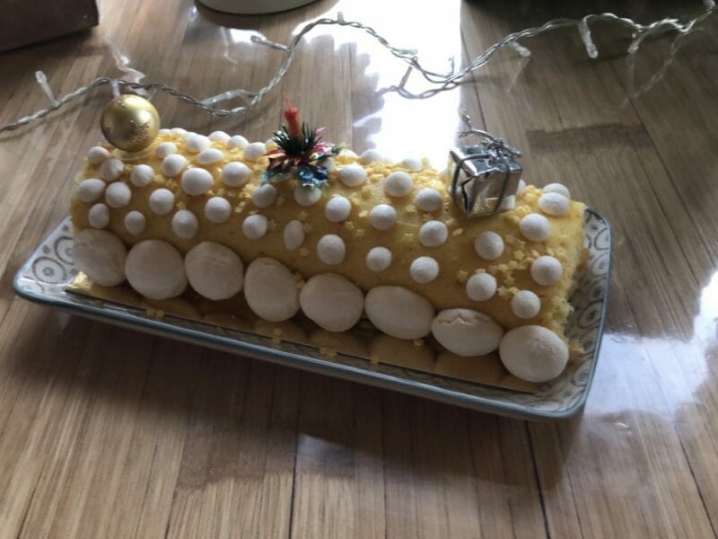 Cliquez pour zoomer ! Bûche au citron meringuée Thermomix par laurabrice76