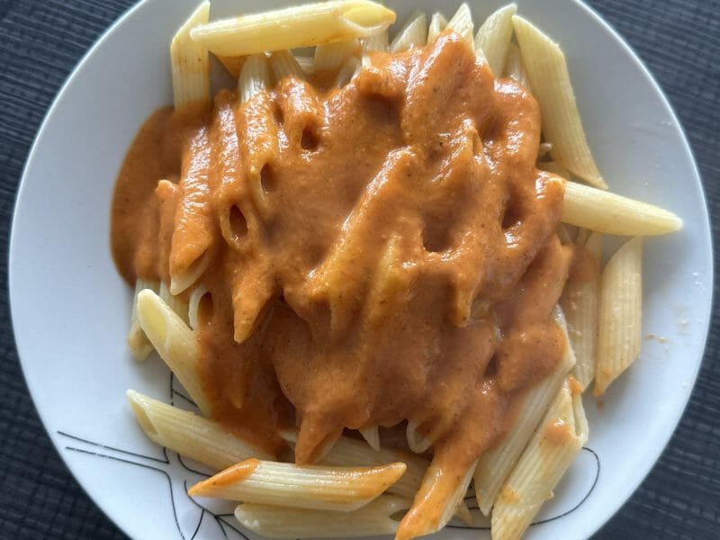 Cliquez pour zoomer ! Pâtes sauce rosée ail et basilic Thermomix par Aurora