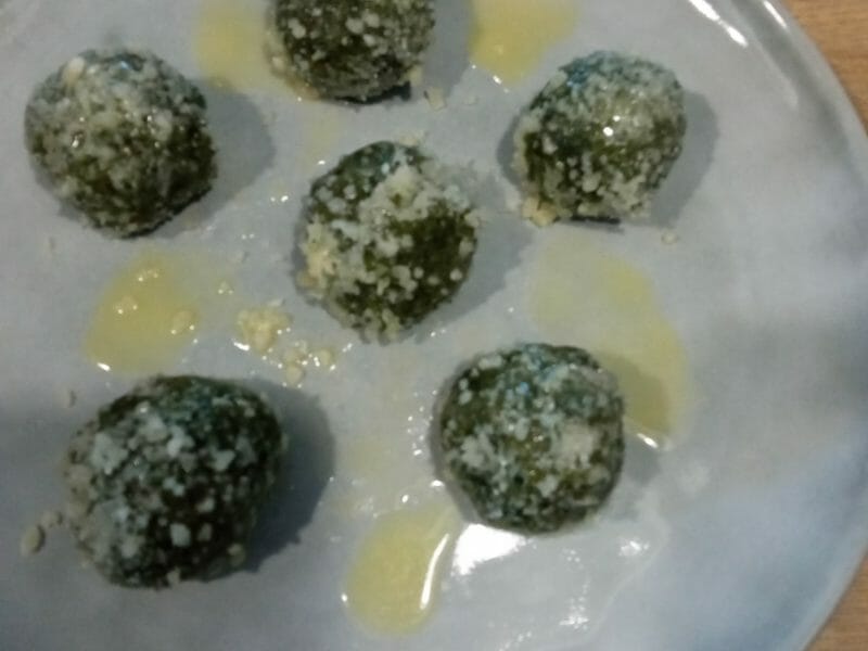 Cliquez pour zoomer ! Boulettes d’épinards et parmesan Thermomix par karine_167