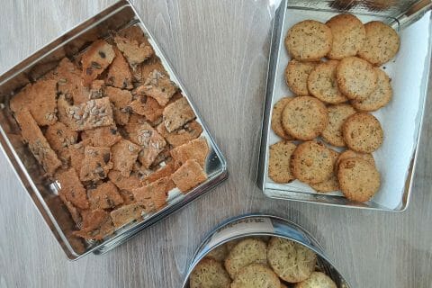 Cliquez pour zoomer ! Crackers salés à l’emmental et aux graines Thermomix par magalie77