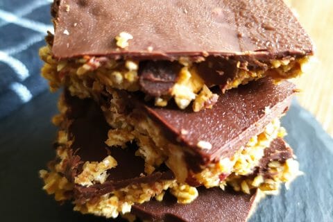 Cliquez pour zoomer ! Barres de céréales à l’avoine, noisettes, banane et chocolat Thermomix par celine_460