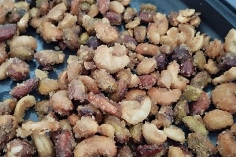 Cliquez pour zoomer ! Amandes grillées à la cannelle et au miel Thermomix par emilie_409