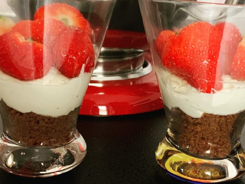 Cliquez pour zoomer ! Tarte aux fraises sans cuisson Thermomix par adeline-08