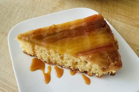 Cliquez pour zoomer ! Gâteau renversé à la rhubarbe et caramel au beurre salé Thermomix par sabrynou