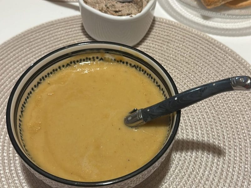 Cliquez pour zoomer ! Mercimek Çorbasi – Soupe aux lentilles turque Thermomix par sabrynou
