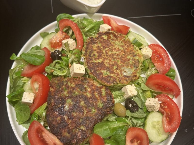 Cliquez pour zoomer ! Galettes de chou-fleur et sauce yaourt Thermomix par sabrynou