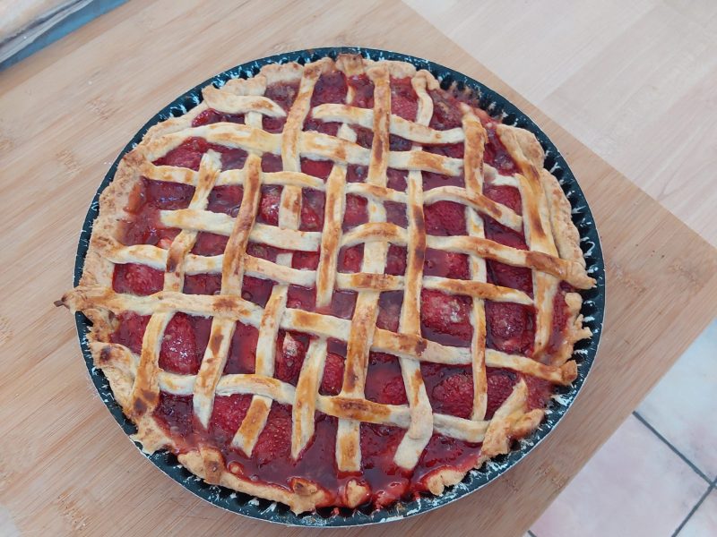 Cliquez pour zoomer ! Tarte aux fraises et à la rhubarbe Thermomix par didinemix