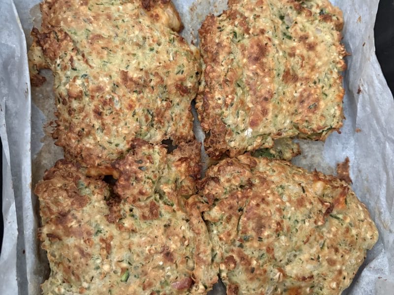 Cliquez pour zoomer ! Galettes de courgettes grecques Thermomix par gessie