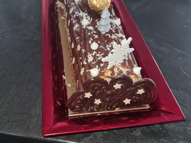 Cliquez pour zoomer ! Bûche Ferrero Rocher Thermomix par Tibonite