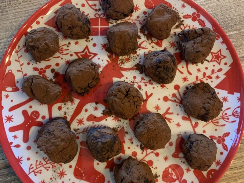 Cliquez pour zoomer ! Truffes au rhum et à la cannelle Thermomix par familleluu