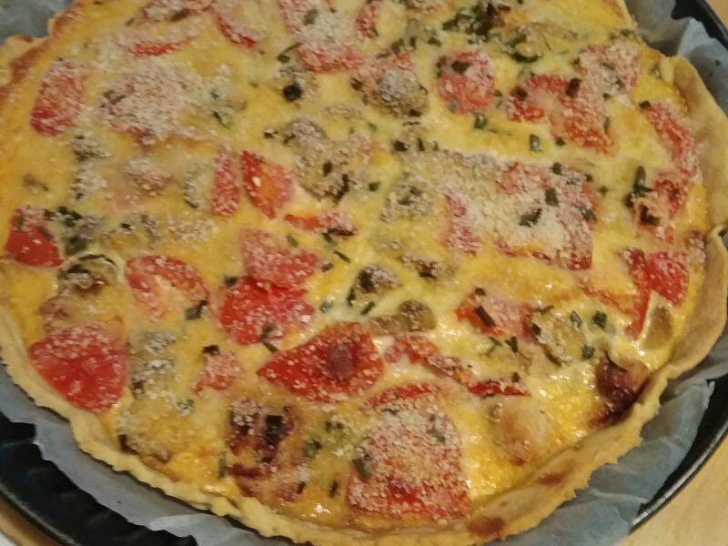 Cliquez pour zoomer ! Tarte au thon, tomate et moutarde Thermomix par mylene_44