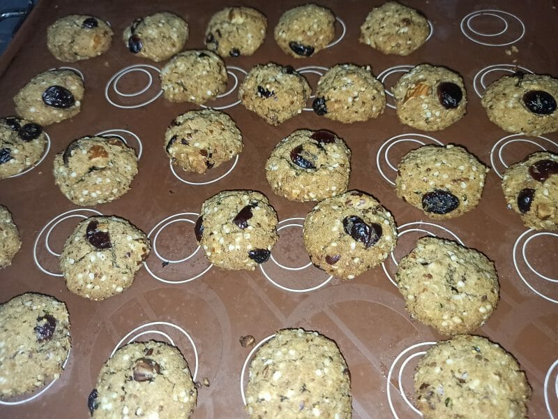 Cliquez pour zoomer ! Cookies au pain rassis et pépites de chocolat Thermomix par Adhellyart