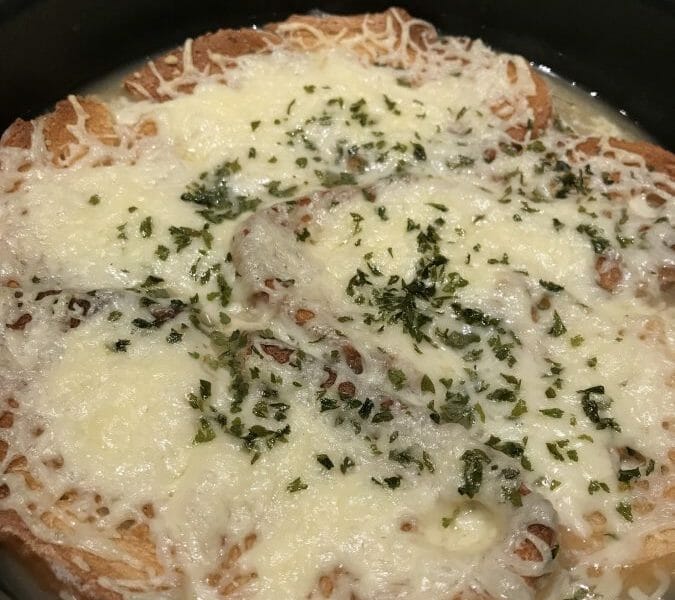 Cliquez pour zoomer ! Gratinée à l’oignon Thermomix par deblt