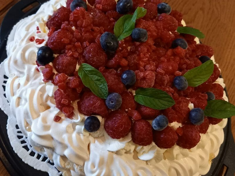Cliquez pour zoomer ! Mini pavlova aux fraises Thermomix par Katia
