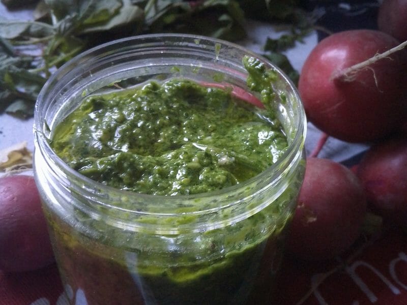 Cliquez pour zoomer ! Pesto aux fanes de radis Thermomix par Delf34370