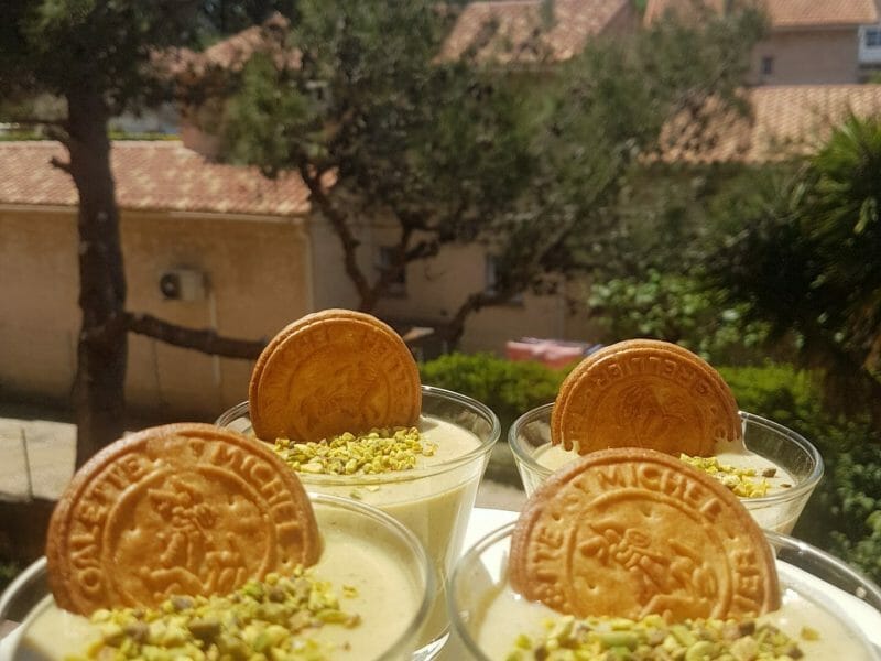 Cliquez pour zoomer ! Crème dessert à la pistache Thermomix par ame26