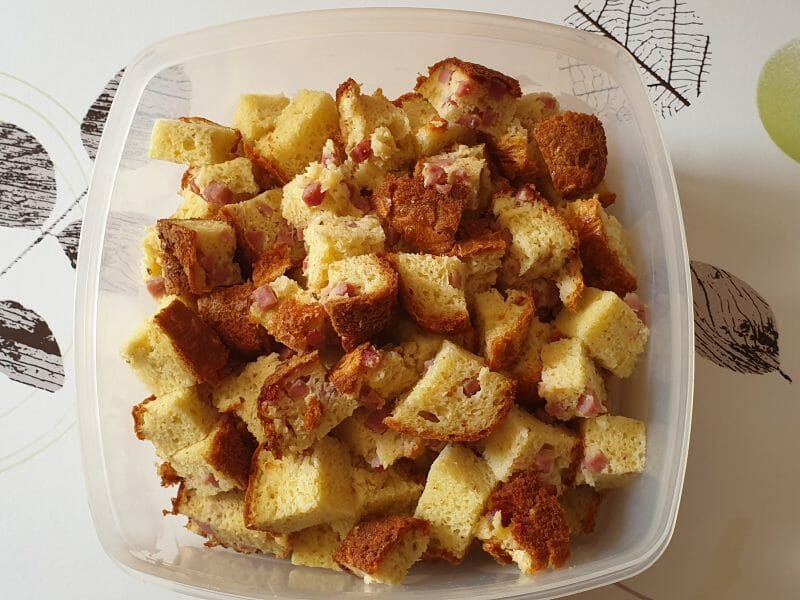 Cliquez pour zoomer ! Cake salé jambon fromage et olives Thermomix par lorett