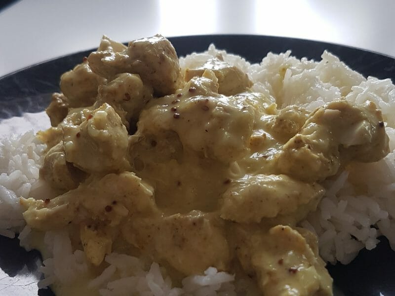 Cliquez pour zoomer ! Blancs de poulet sauce moutarde et curry Thermomix par audrey_408