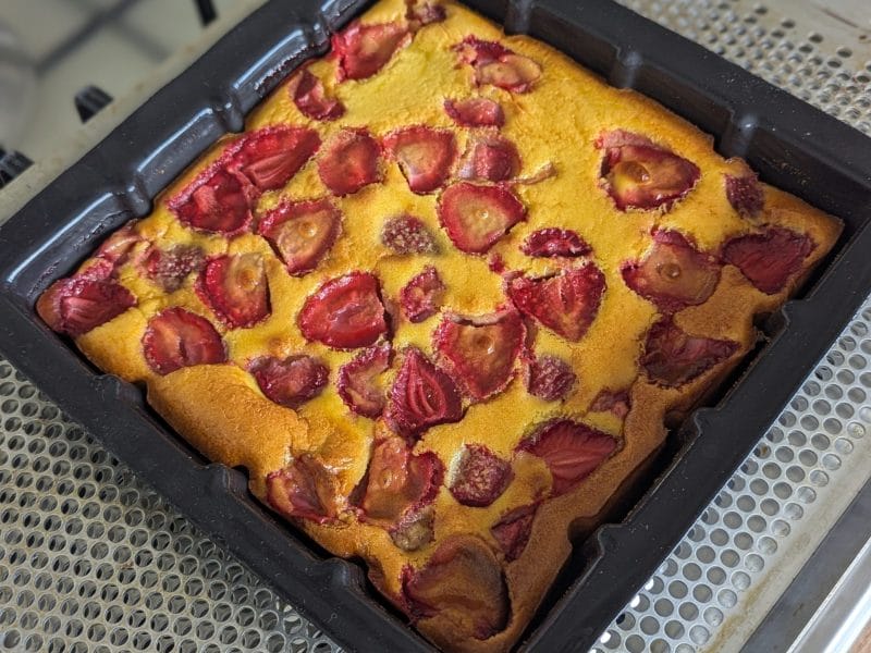 Cliquez pour zoomer ! Clafoutis aux fraises Thermomix par healthytinkerbell