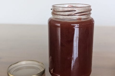 Cliquez pour zoomer ! Sirop de queues de fraises Thermomix par healthytinkerbell