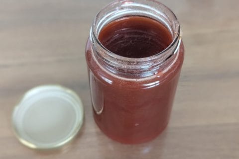 Cliquez pour zoomer ! Sirop de queues de fraises Thermomix par healthytinkerbell