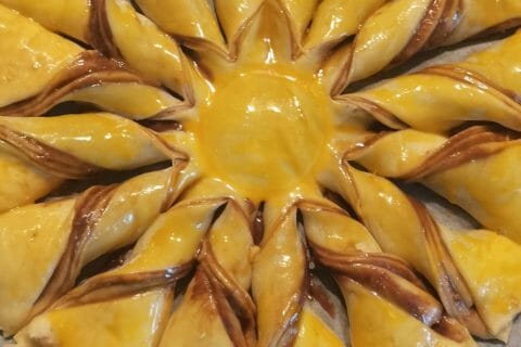 Cliquez pour zoomer ! Brioche étoilée au Nutella Thermomix par pauline43100