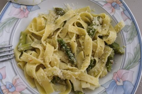 Cliquez pour zoomer ! Tagliatelles aux asperges vertes Thermomix par bussa