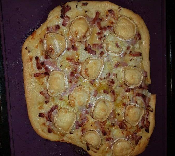 Cliquez pour zoomer ! Fougasse chèvre et lardons Thermomix par Loody