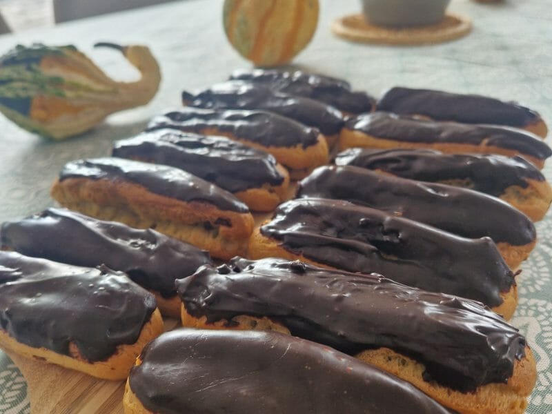 Cliquez pour zoomer ! Éclairs au chocolat Thermomix par supermaniion