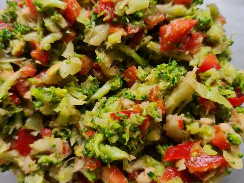 Cliquez pour zoomer ! Salade de brocolis Thermomix par Emilie D