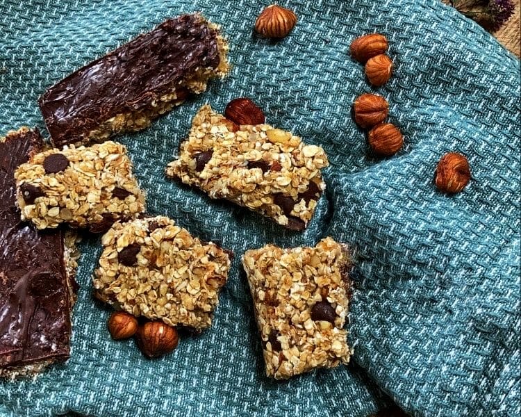 Cliquez pour zoomer ! Barres de céréales à l’avoine, noisettes, banane et chocolat Thermomix par lauwcook