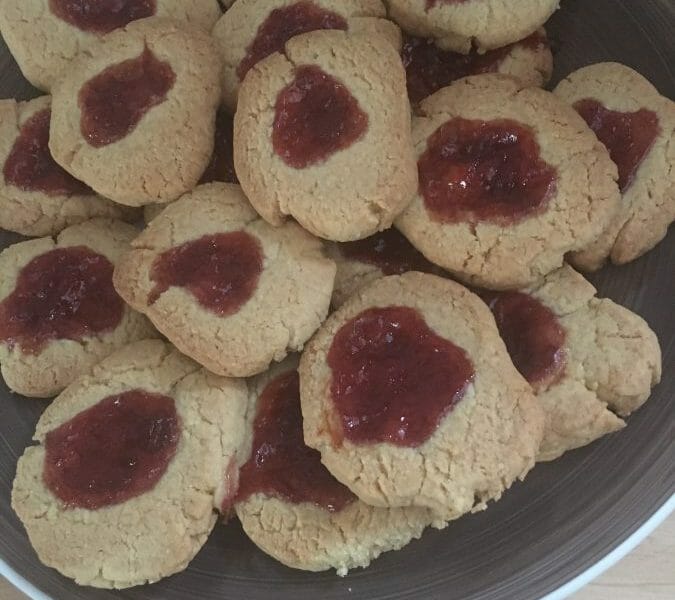 Cliquez pour zoomer ! Biscuits à la confiture – Jam drops Thermomix par rikrok