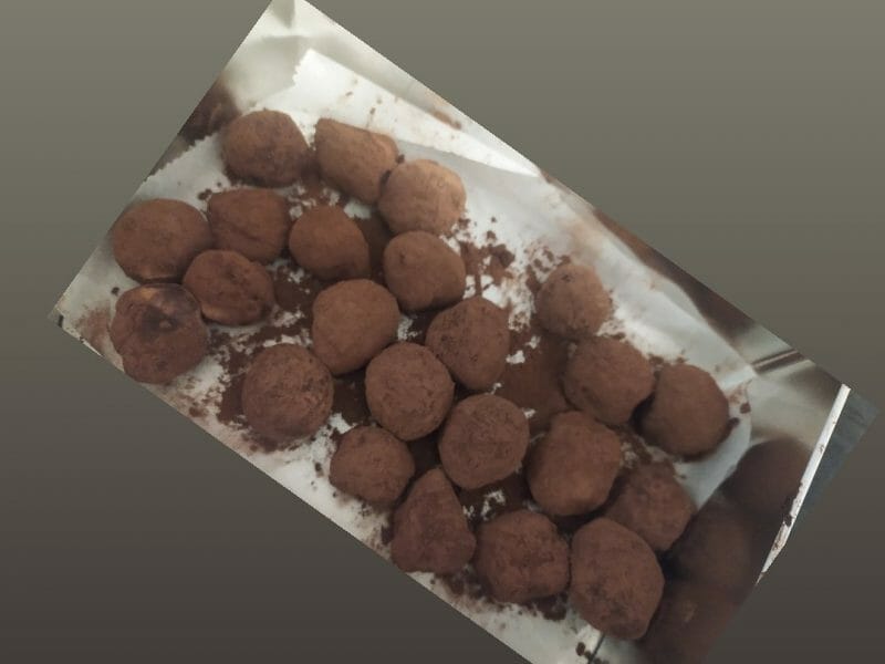 Cliquez pour zoomer ! Truffes au chocolat Thermomix par Lilou