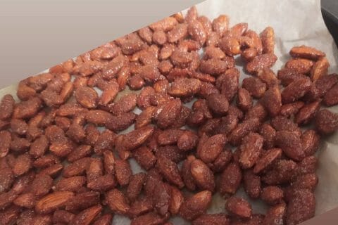 Cliquez pour zoomer ! Amandes grillées à la cannelle et au miel Thermomix par Lilou